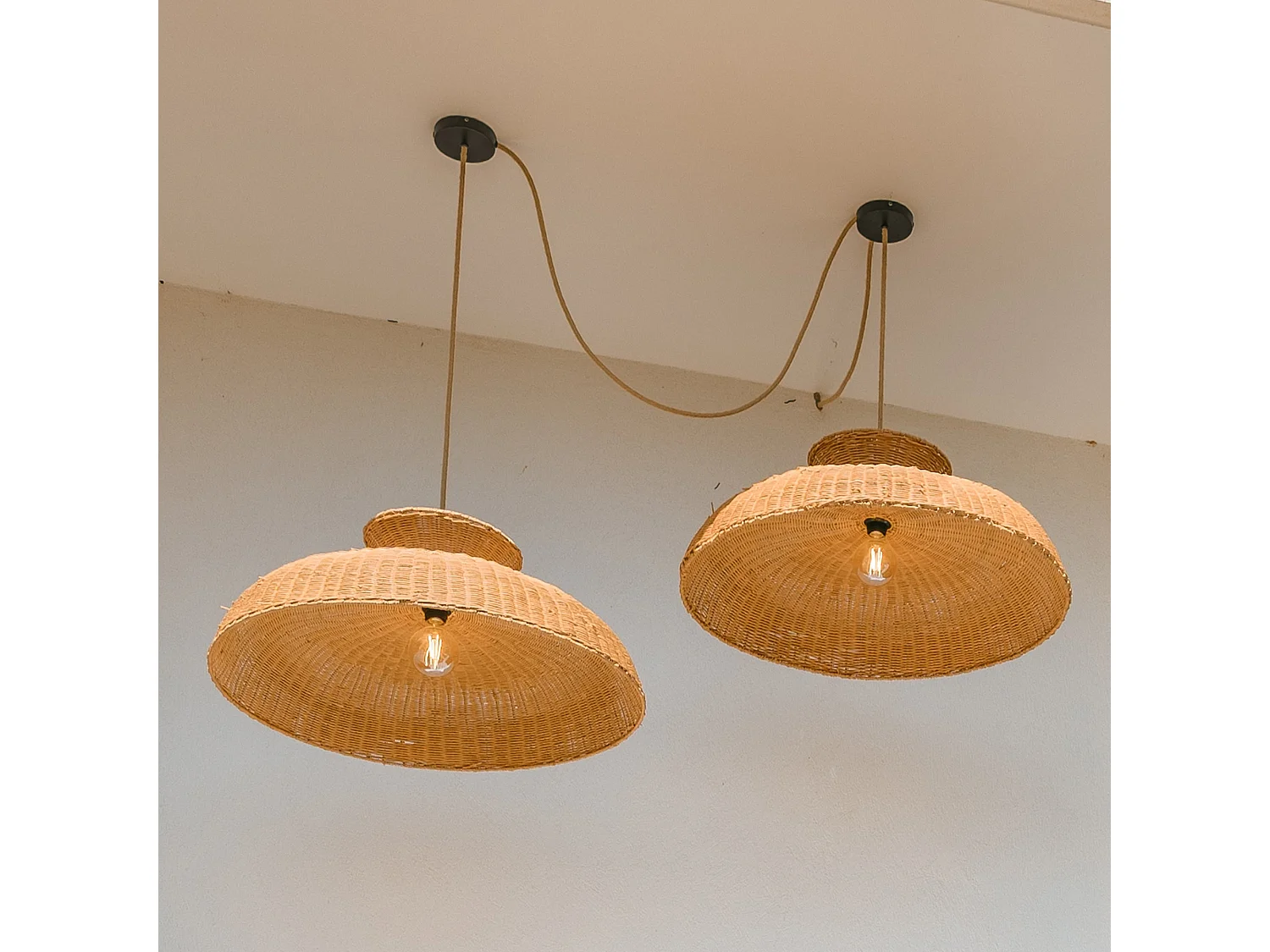 Suspension Extérieure Rotin Beige D80cm Câble 5m