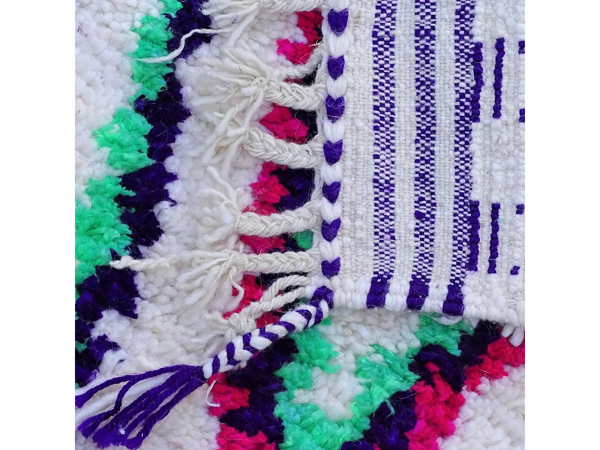 Authentique tapis berbère 70x240 fait à la main en laine crème et rose BENI OUARAIN DH