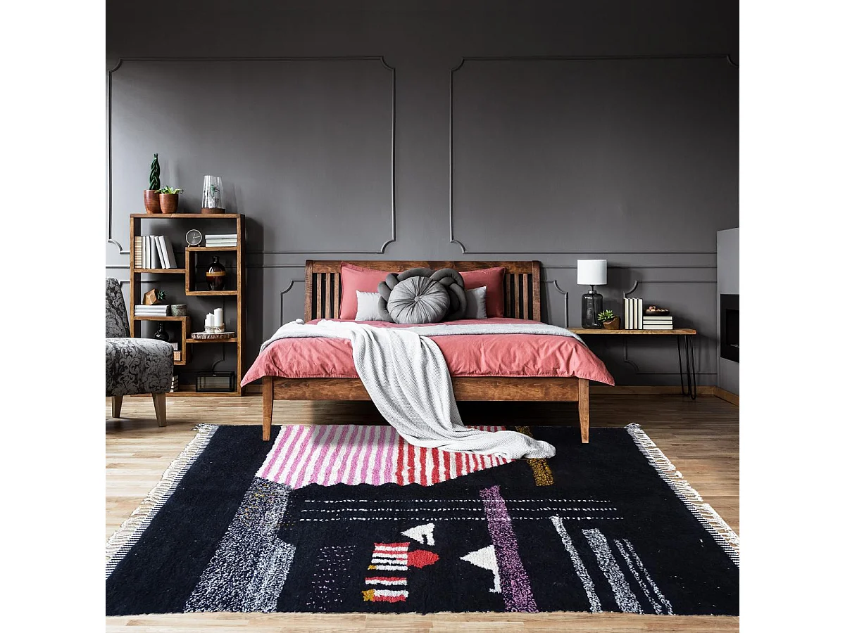 Authentique tapis berbère 220x360 fait à la main en laine noir et rouge BENI OUARAIN DE