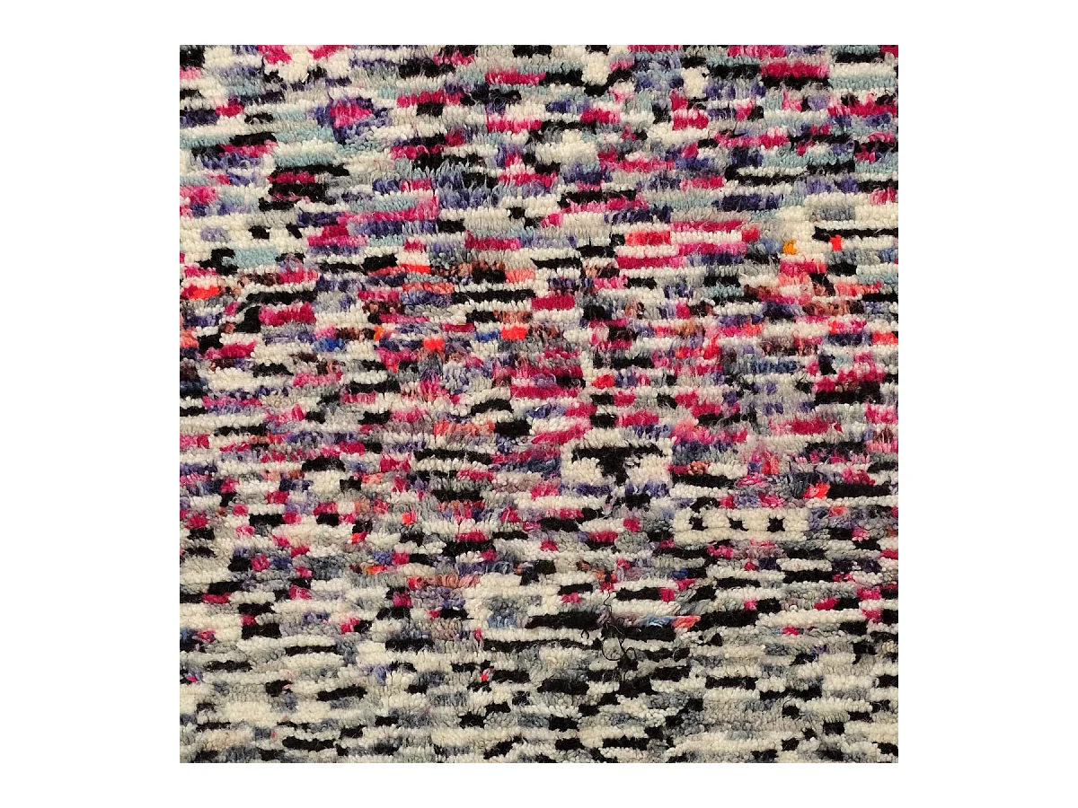 Authentique tapis berbère 140x240 fait à la main en laine blanc cassé et vert AZILAL 25 motif ethnic