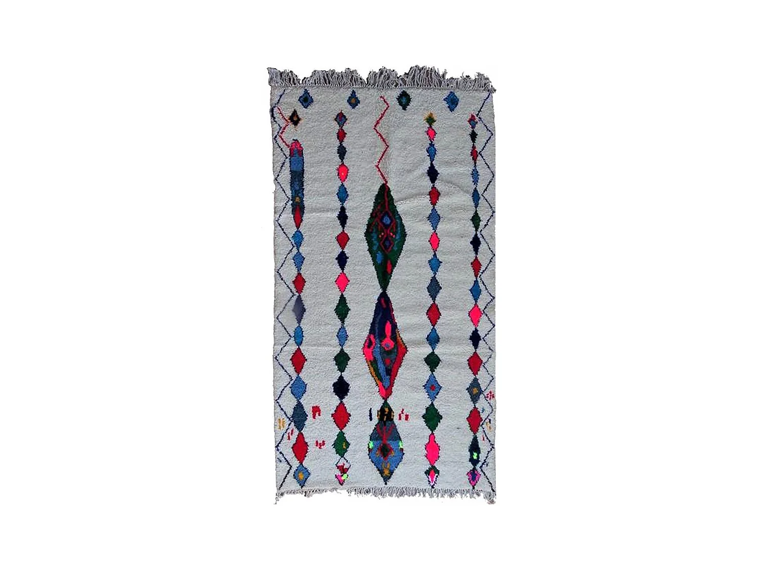 Authentique tapis berbère 150x270 fait main en laine gris et rose TEMARA