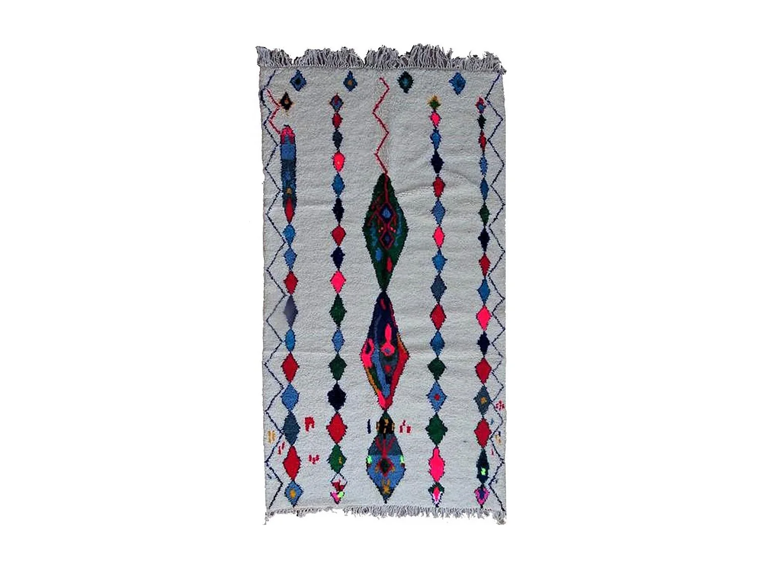 Authentique tapis berbère 150x270 fait main en laine gris et rose TEMARA