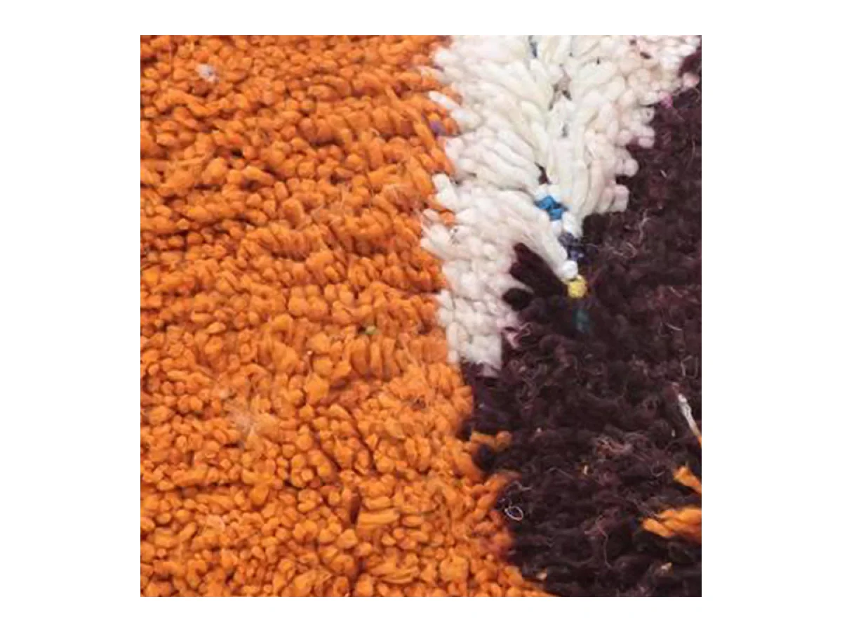 Authentique tapis berbère 195x285 fait main en laine noir et orange ZAOULAN