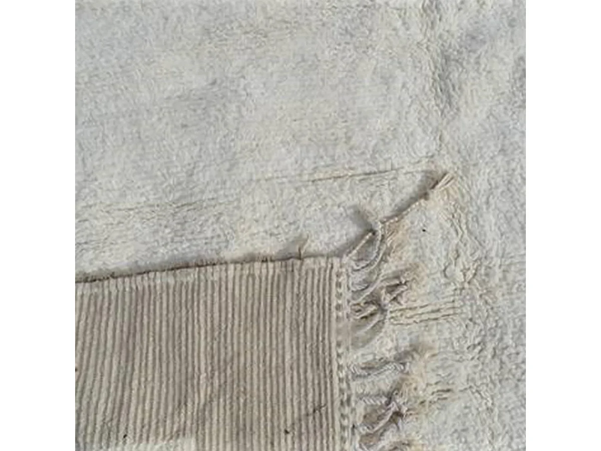 Authentique tapis berbère 355x360 fait main en laine blanc TADLA