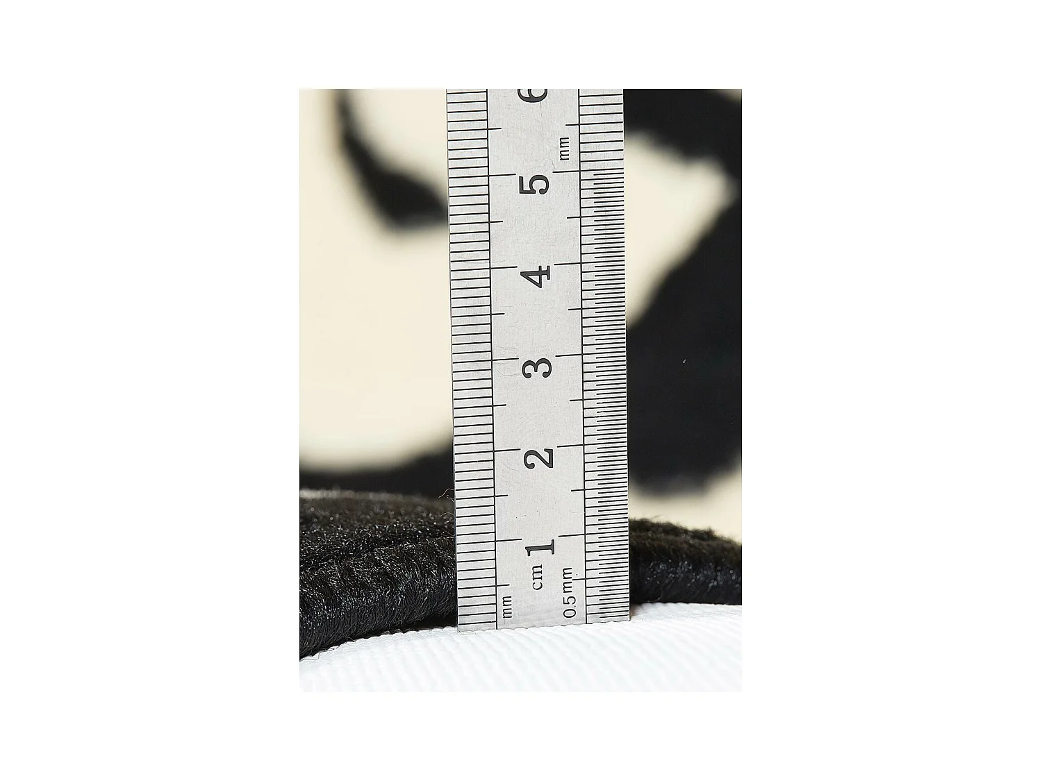 tapis chambre 190x280 tissé noir rectangle motif animaux ZEBRE