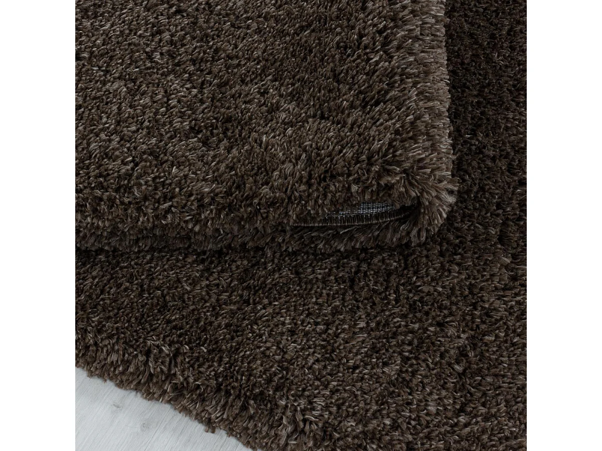 Tapis longs poils shaggy 140x200 rectangle tissé marron motif uni UNI B