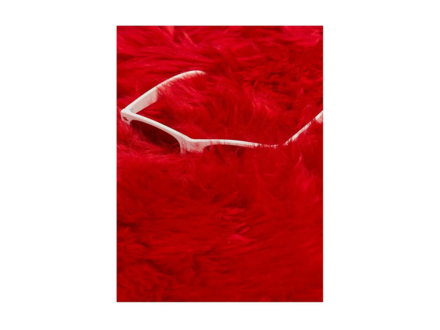 Tapis peau de mouton longs poils shaggy 60x95 en laine rouge SHEPHERD