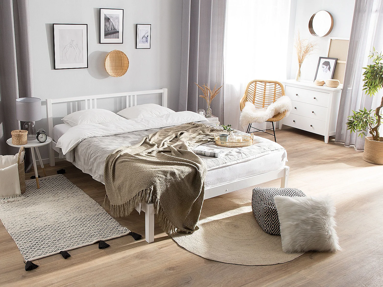 Lit avec sommier Bois de pin VANNES 180 x 200 cm Blanc