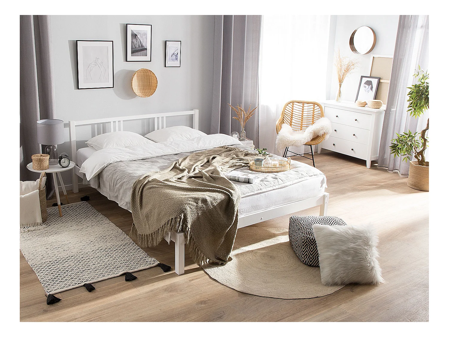 Lit avec sommier Bois de pin VANNES 140 x 200 cm Blanc