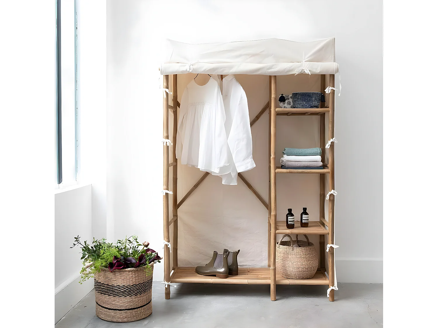 Armoire penderie en bambou et tissu