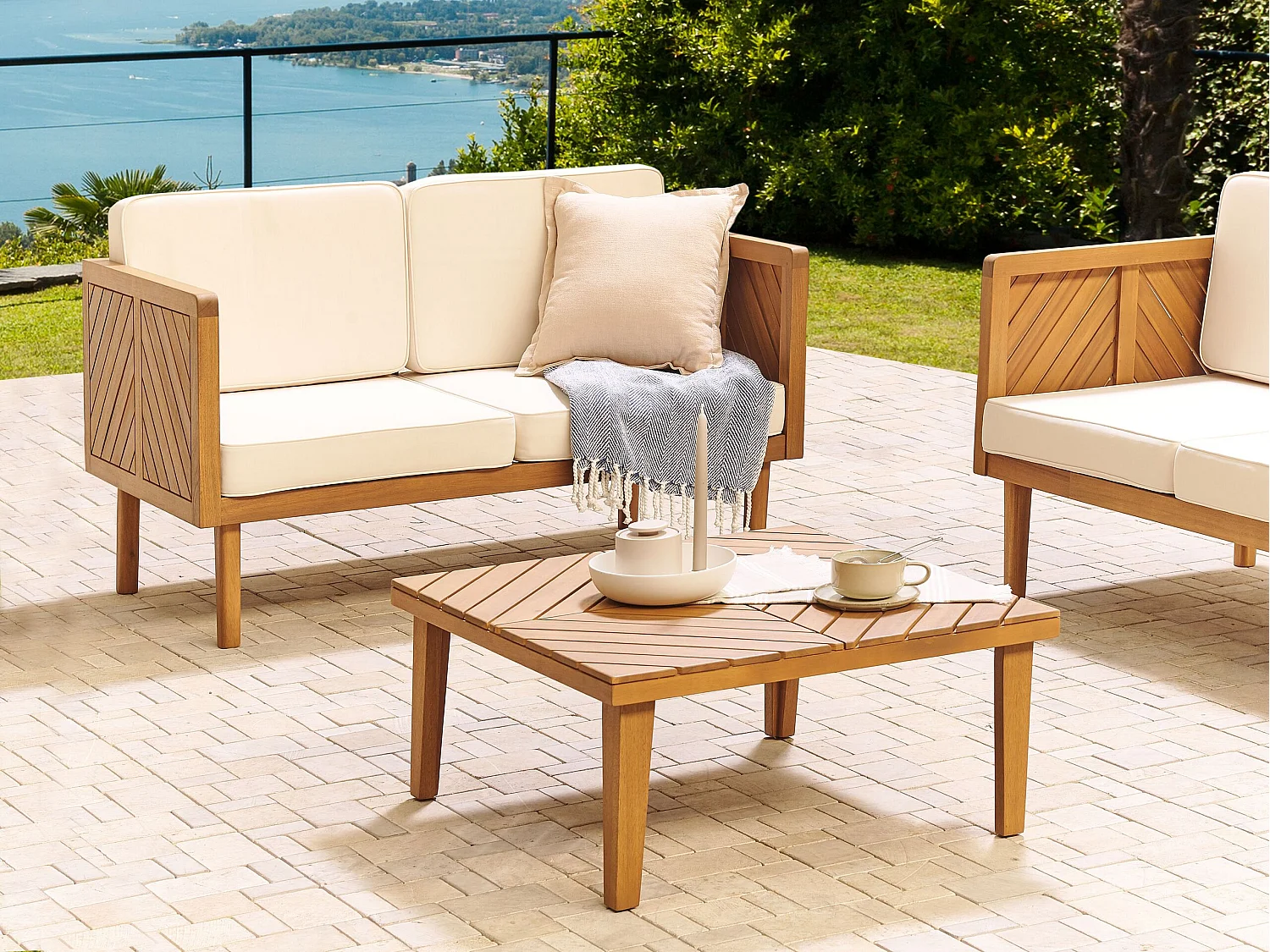 Outdoor Beistelltisch Akazienholz hellbraun quadratisch 70x70 cm Modern Baratti