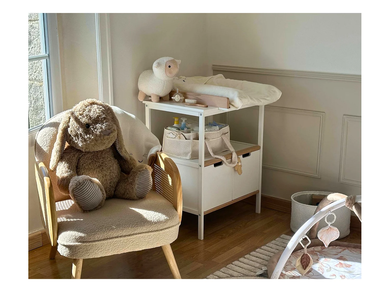 Mueble cambiador bebé 2 puertas ESSENTIEL madera - Blanco/Haya Cruda - 68 x 66 x 90,5 cm