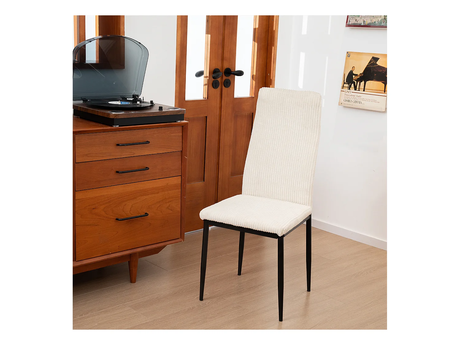 Silla de comedor con respaldo alto, tela acanalada y estructura de metal beige, juego de 4