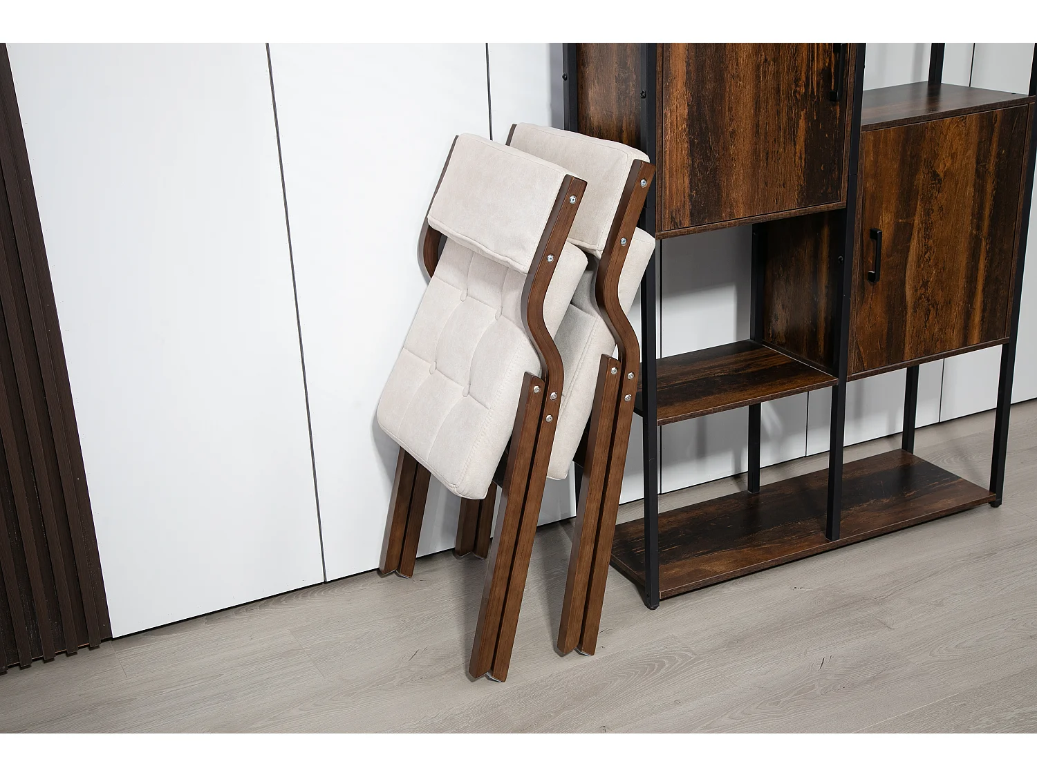 Juego de 2 sillas plegables de madera con cojín, asiento ancho, cómodas, para cocina, oficina, boda, color crema