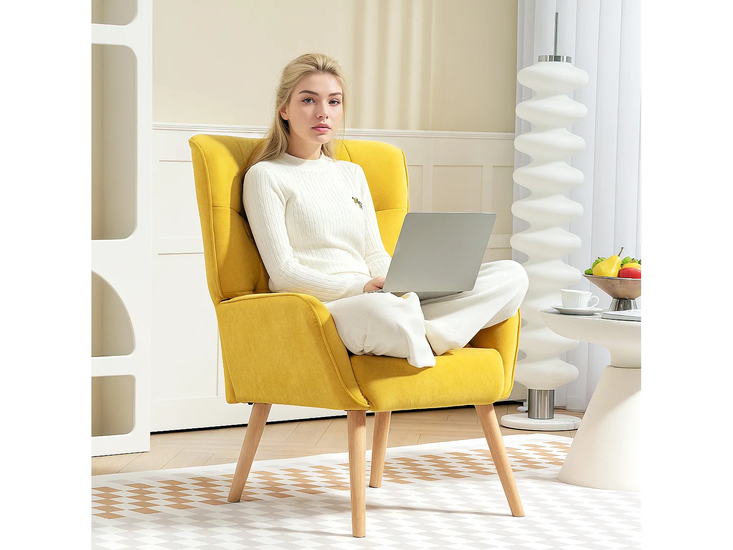 Sillón de terciopelo con patas de madera para sala de estar, dormitorio, lectura, cómodo amarillo