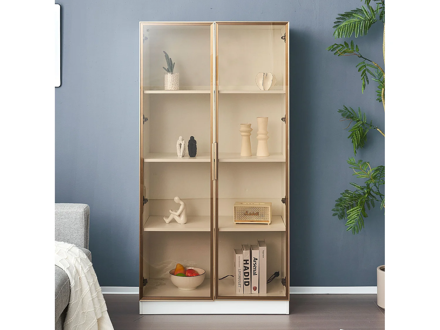 Vitrina LED de madera blanca con puertas de cristal y estantes regulables 80x40x160cm para sala de exposiciones