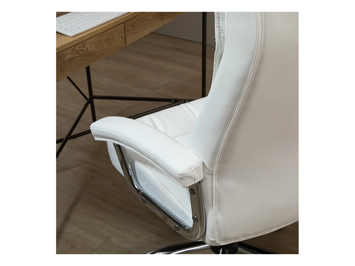 Silla de oficina ergonómica de piel sintética con inclinación y altura ajustable, color blanco