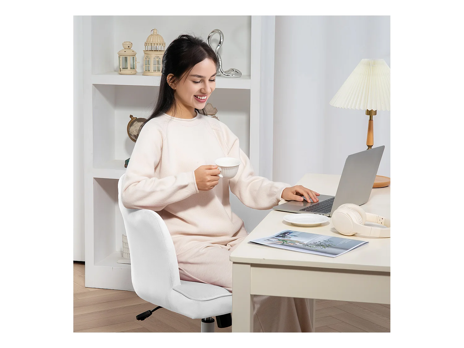 Chaise Bureau velours bianco con accoudoirs, pivotante, réglable et rembourrée 54 cm