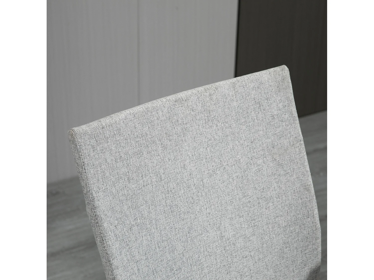 Silla de oficina ergonómica en lino gris con respaldo reclinable y rotación de 360° para oficina en casa