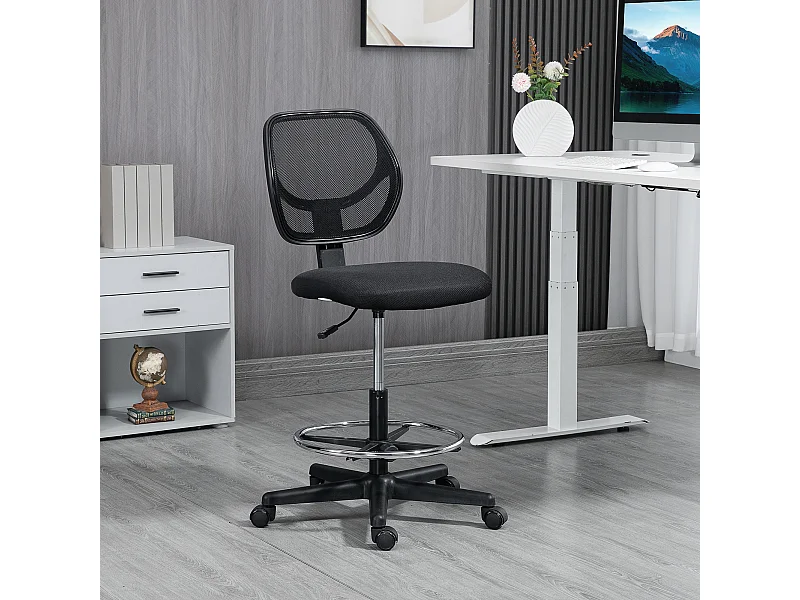 Cadeira ergonômica preta para sentar e levantar com encosto baixo e apoio para os pés ajustável para escritório