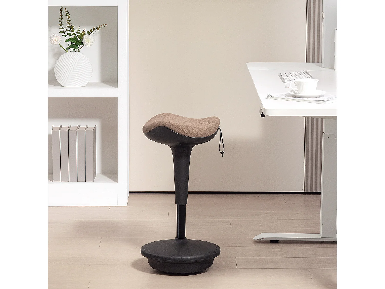 Tabouret bureau pivotant réglable tissu mousse ergonomique 68,5-83,5 cm brun