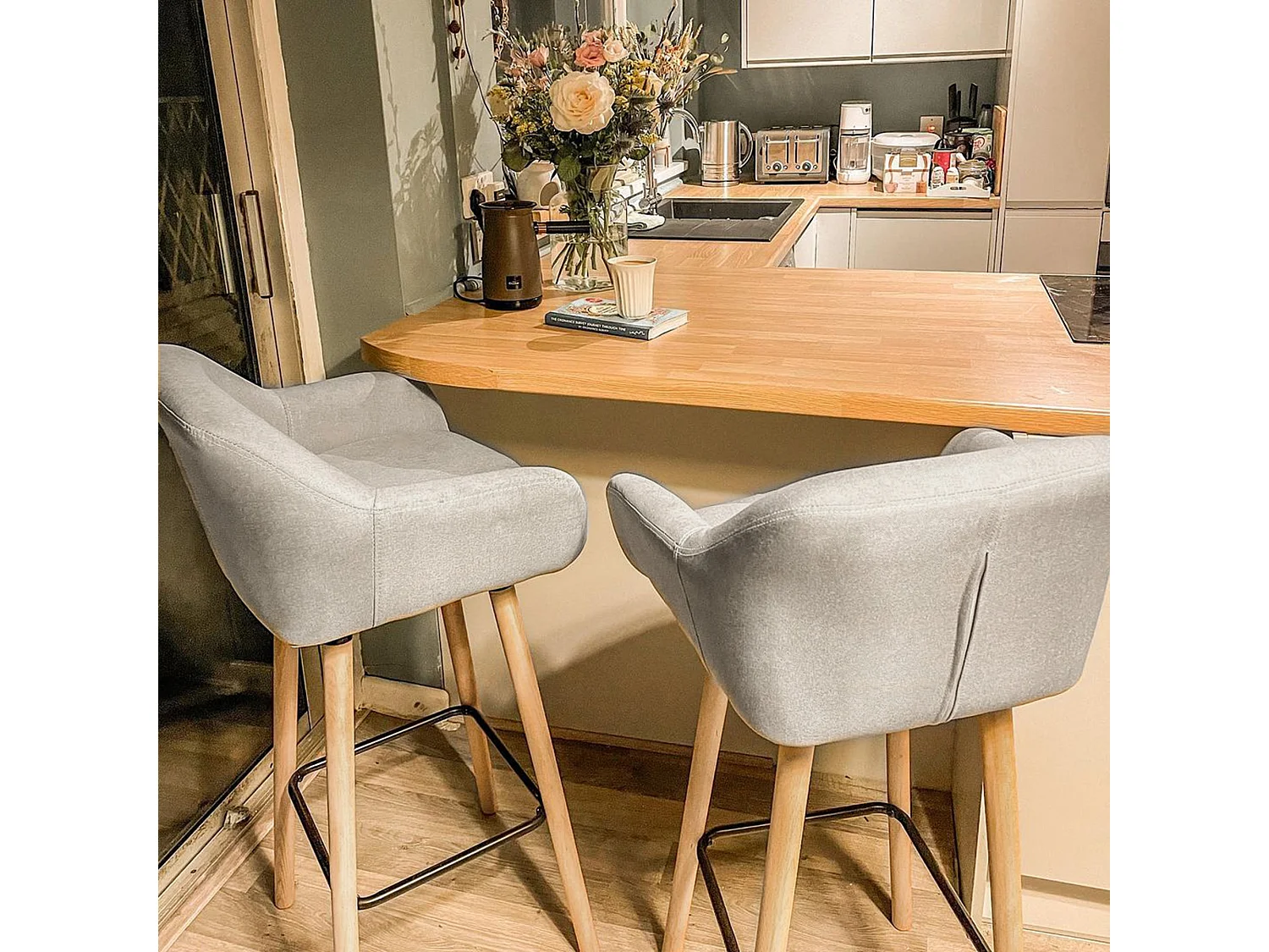 Tabourets de bar tissu beige 2 pièces avec dossier et coussin pieds bois pour cuisine 55x48x100cm