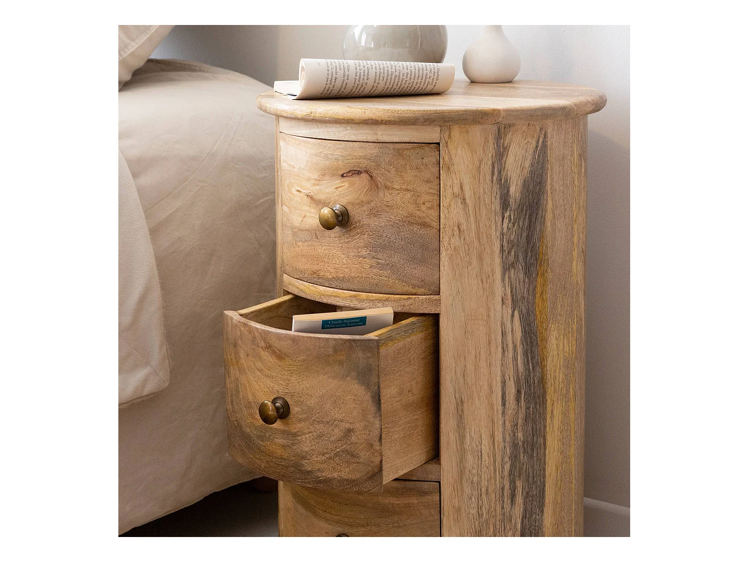 Table de chevet en bois de manguier Maëva