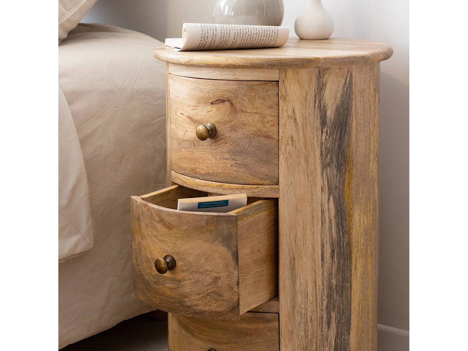 Table de chevet en bois de manguier Maëva