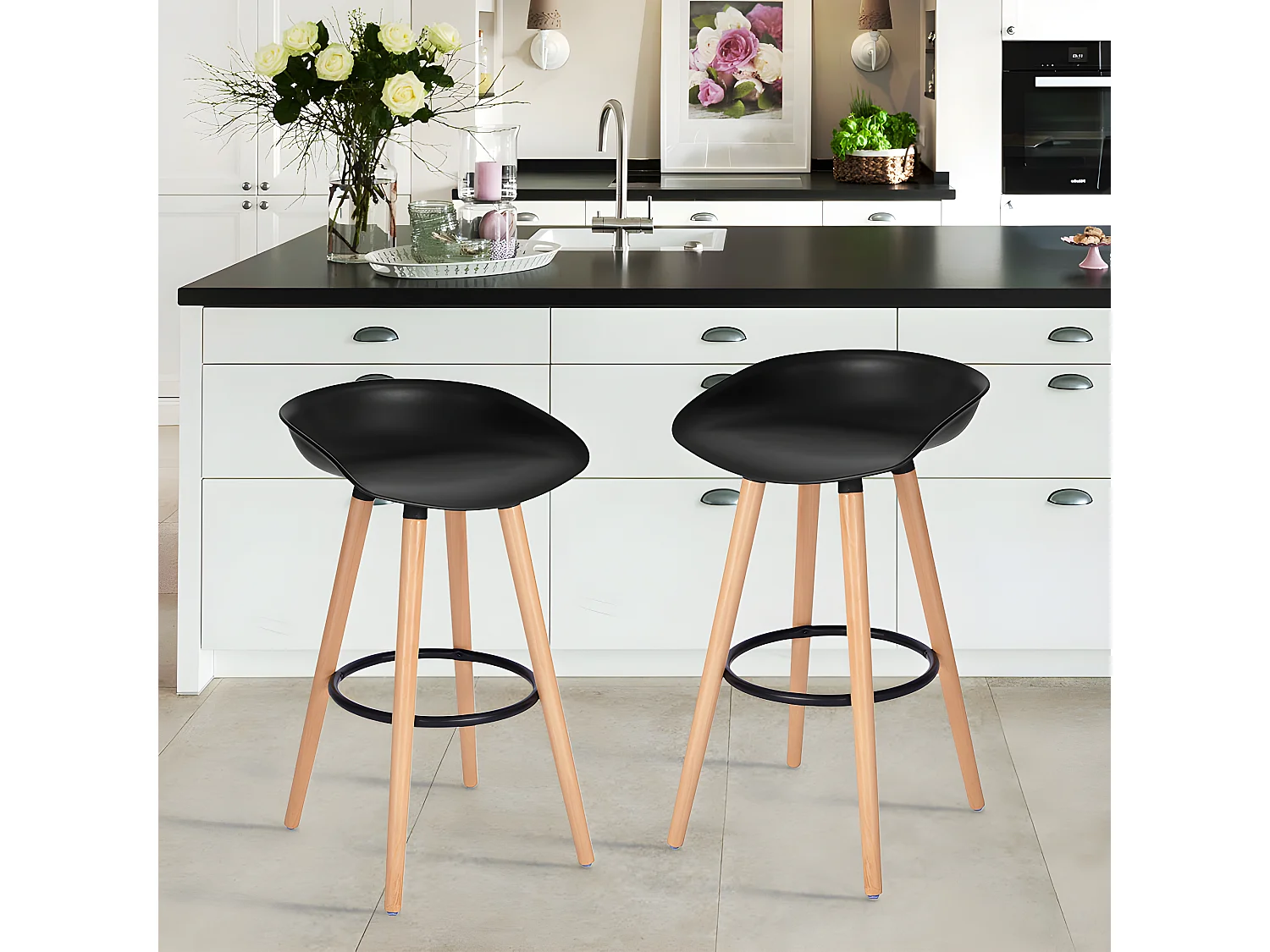Lot de 2 tabourets de bar scandinave， Siège en plastique noir, Pieds en bois, L45*P43.5*H77.5cm