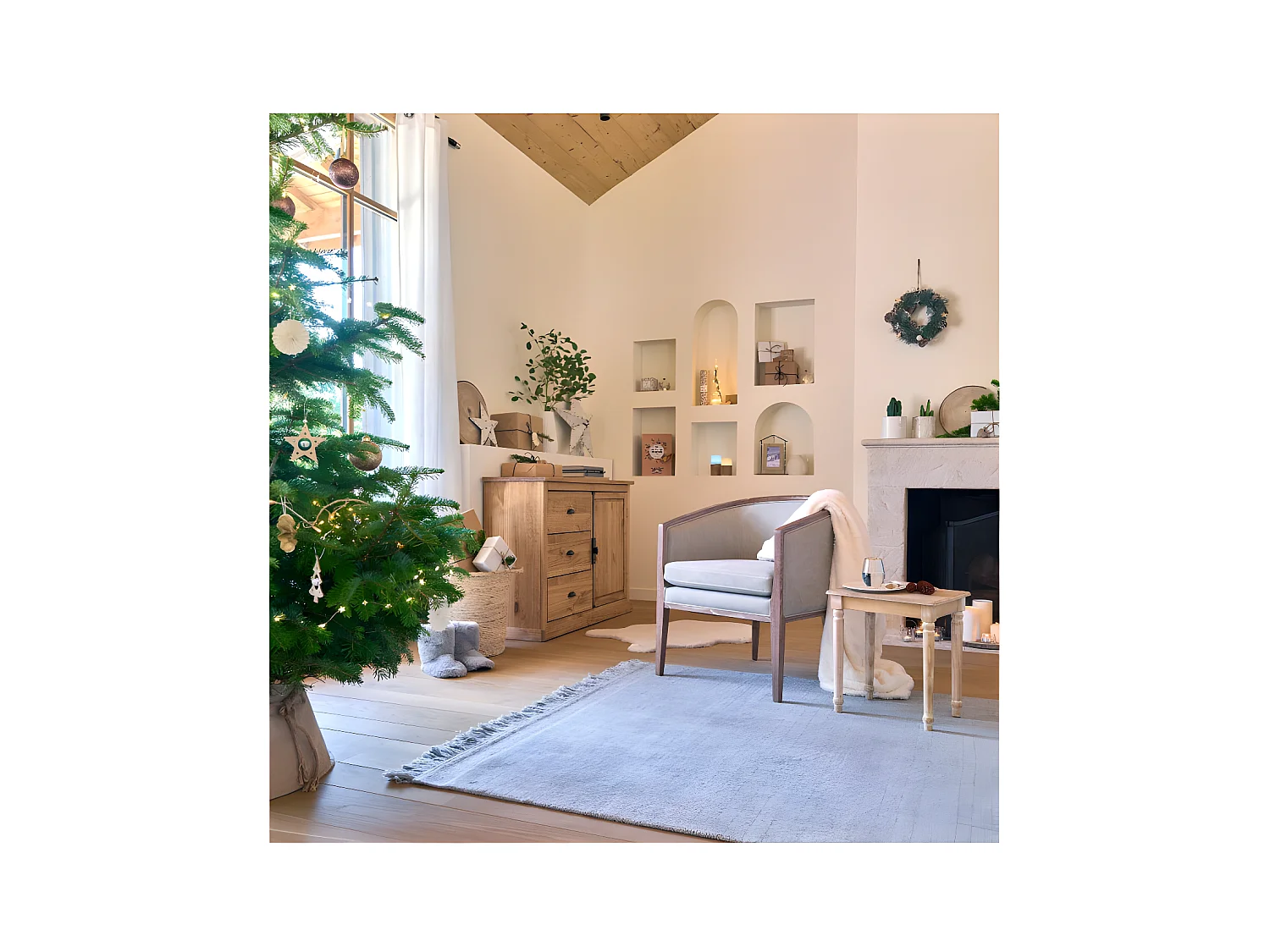 Couronne de  Noël en Bois avec Branches et Déco Cocon Nature D 32 cm