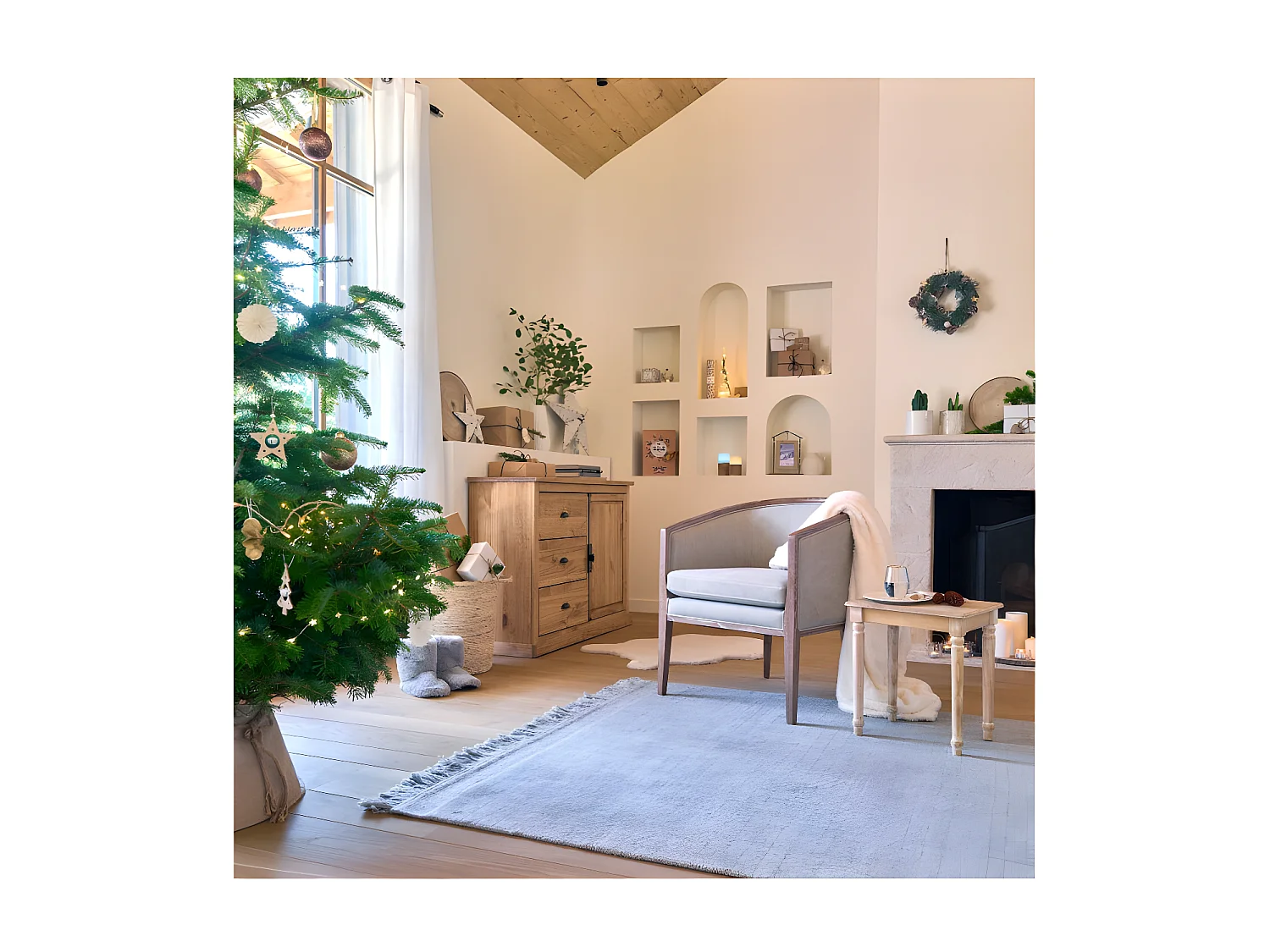 Couronne de  Noël en Bois avec Branches et Déco Cocon Nature D 32 cm