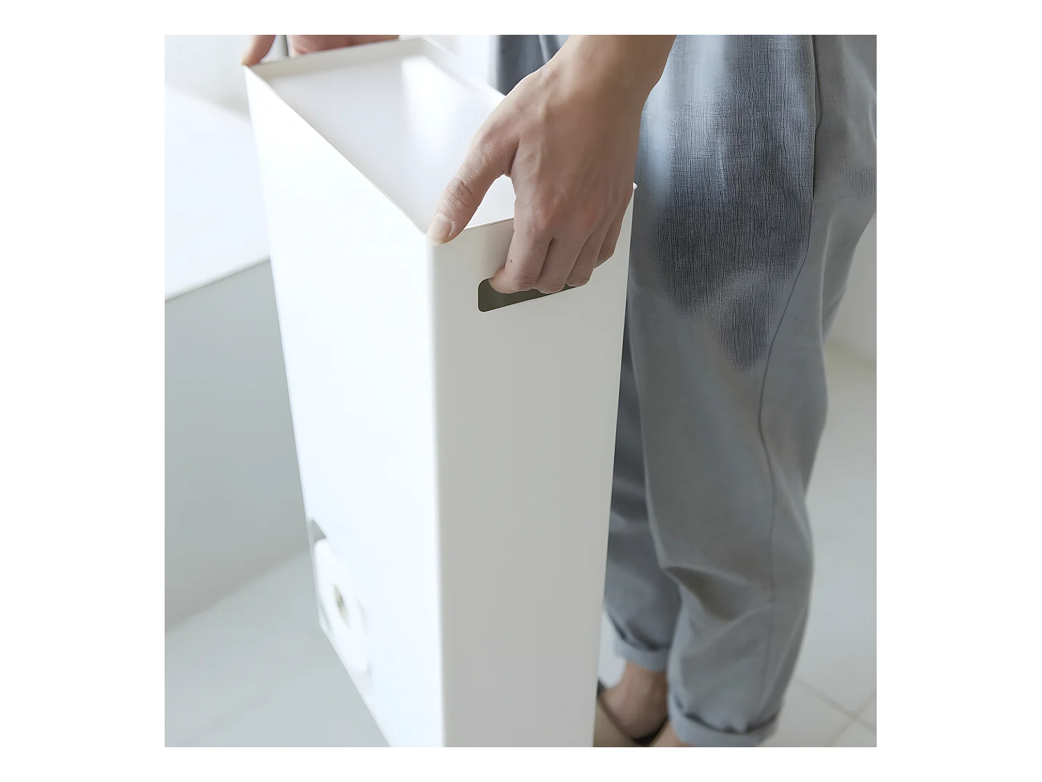 Torre portaoggetti per carta igienica - L23 cm