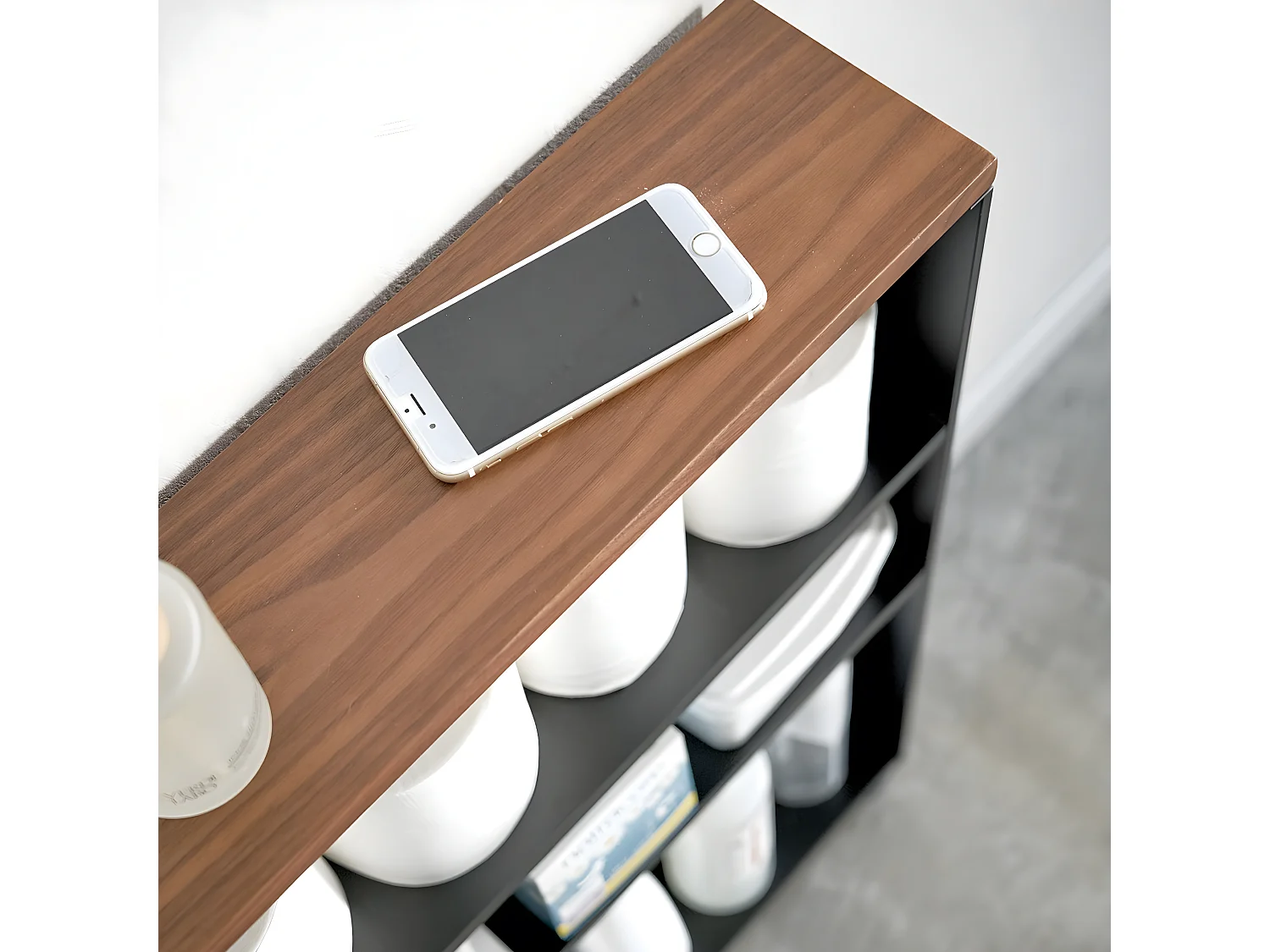 Toilettenregal mit Rollen aus Metall und Holz "Slim"