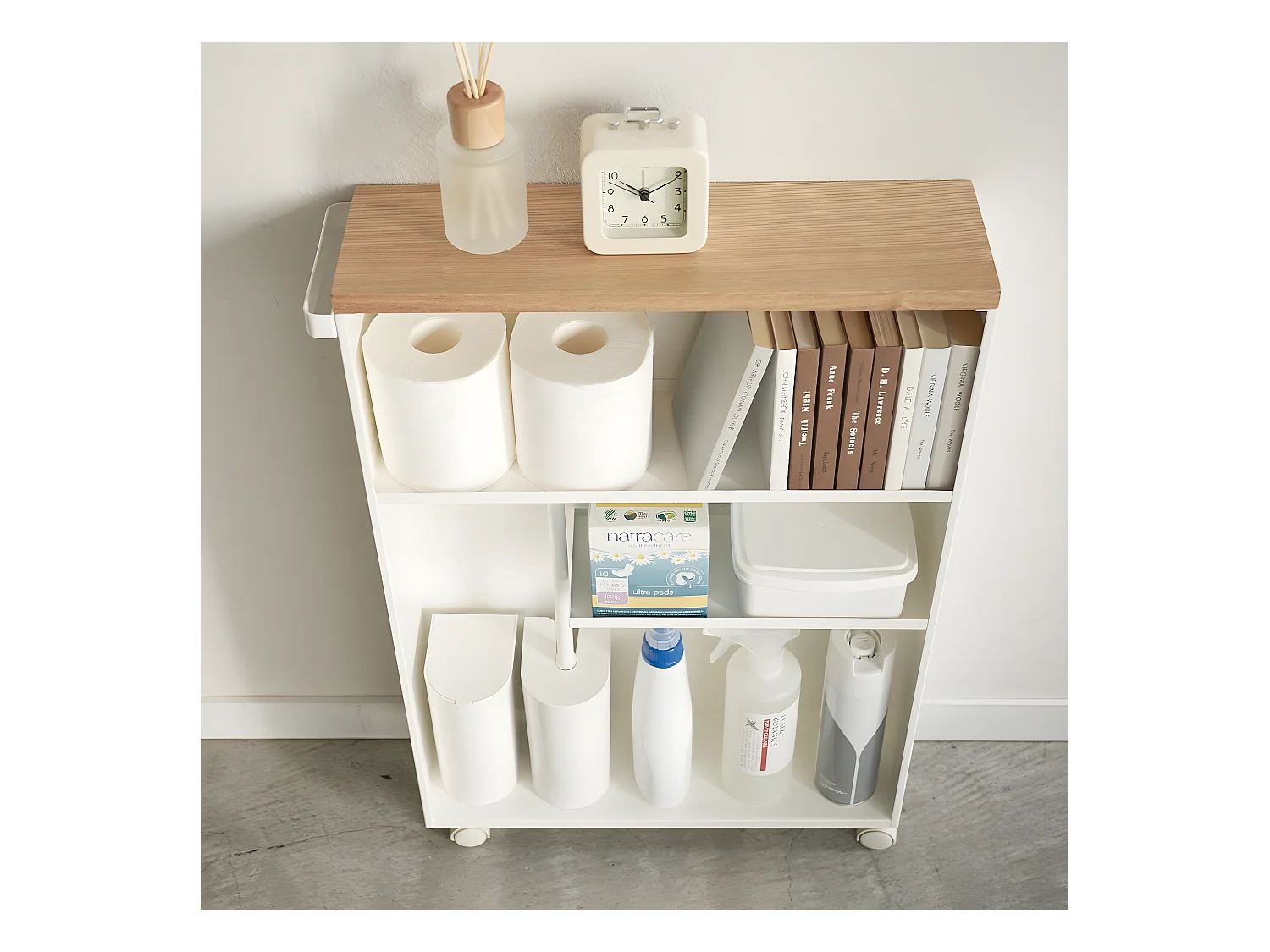 Estante de aseo con ruedas, metal y madera Slim