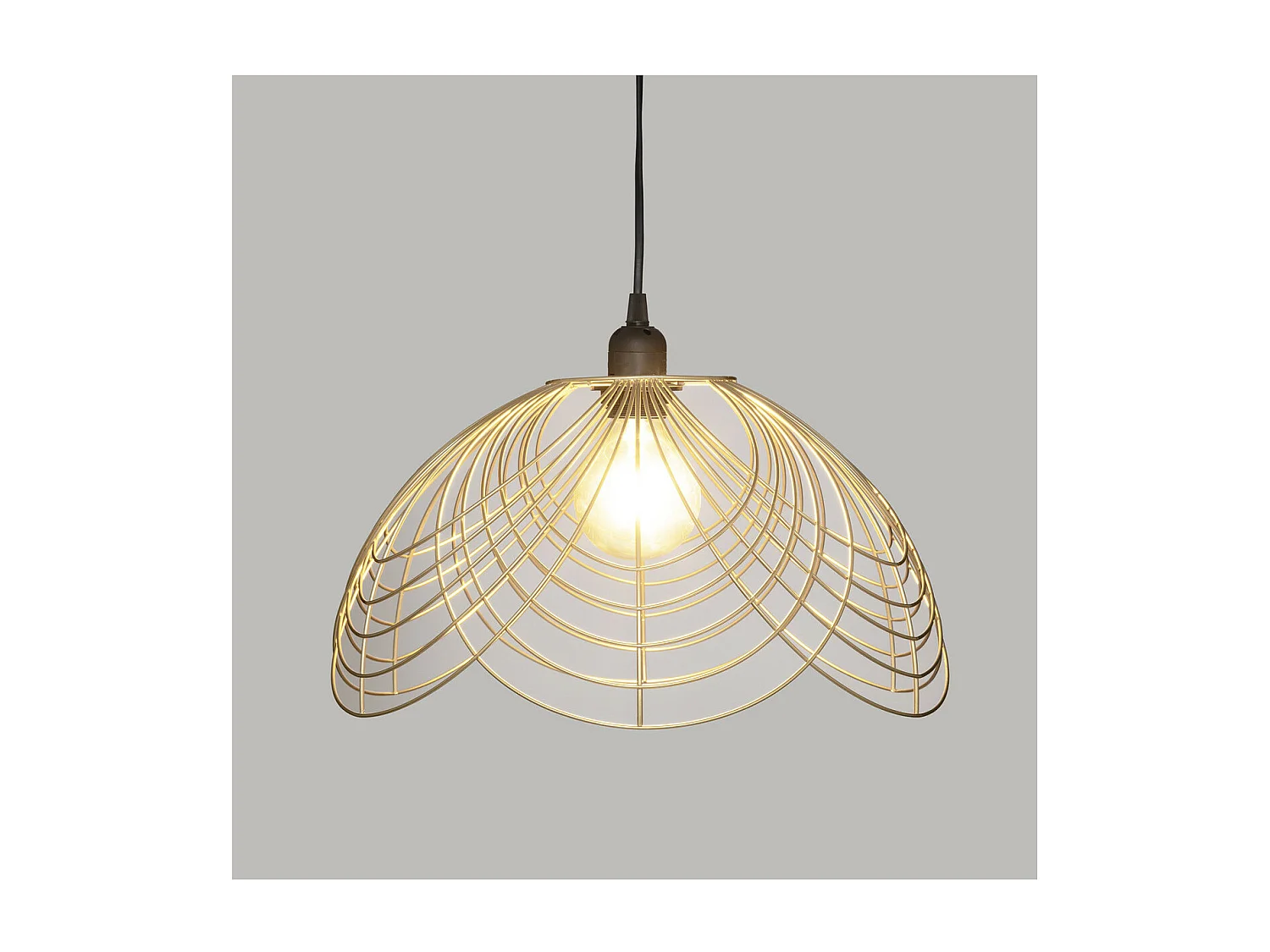 Luminaire Suspension en métal doré D 38 cm