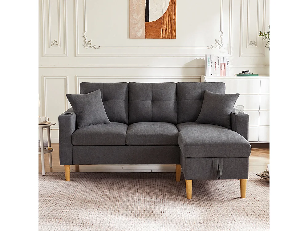 Canapé trois places en L avec méridienne, compartiment de rangement, porte-gobelets intégrés et deux coussins inclus，Gris foncé.