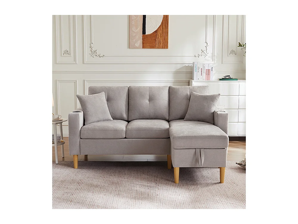 Dreisitziges L-förmiges Sofa mit Chaiselongue, Stauraum, integrierten Getränkehaltern und zwei Kissen inklusive, hellgrau