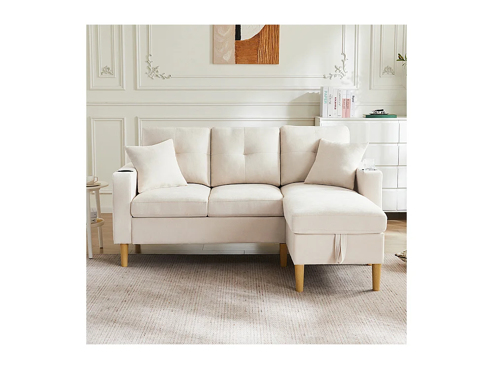 Dreisitziges L-förmiges Sofa mit Chaiselongue, Stauraumfach, integrierten Getränkehaltern und zwei Kissen inklusive, beige