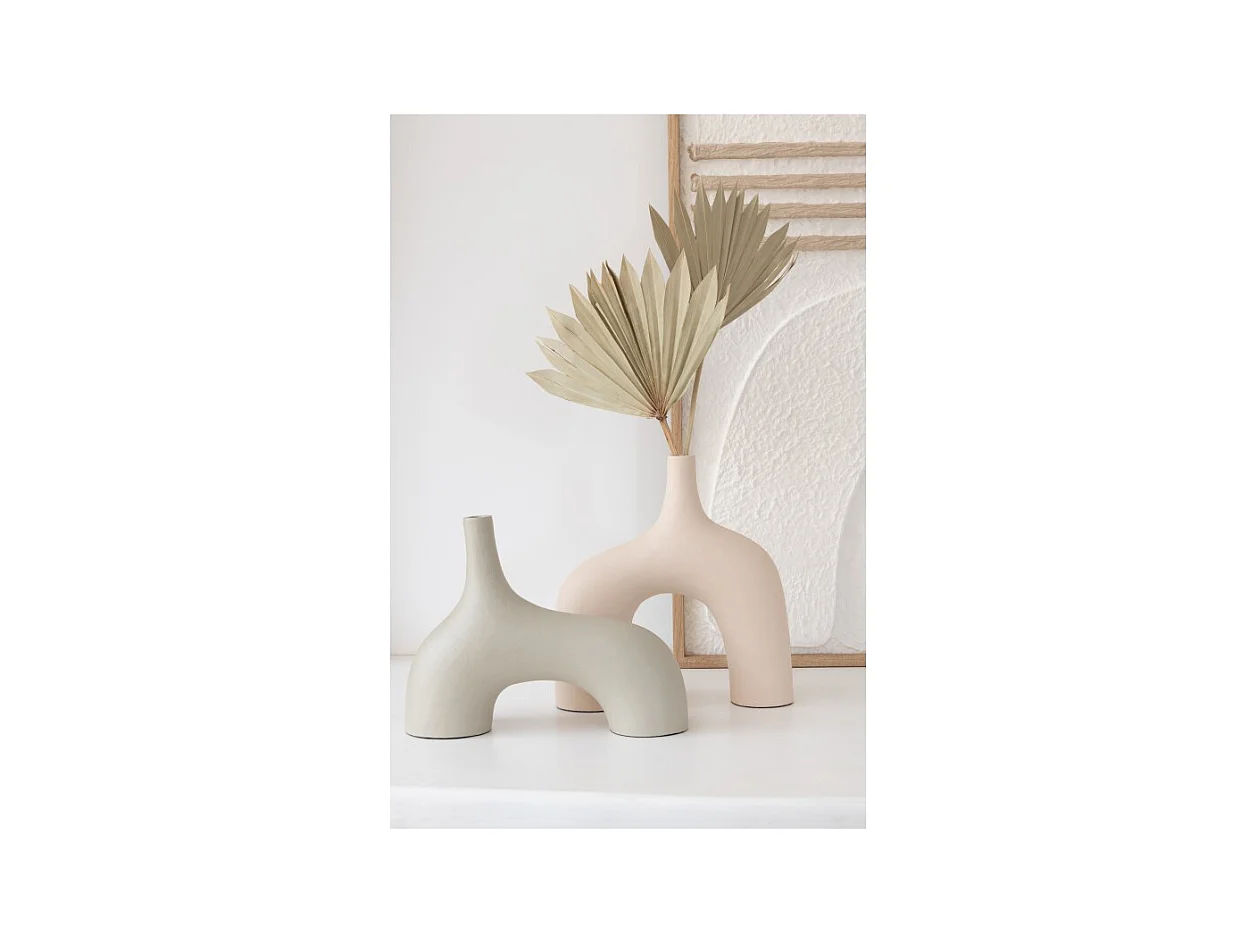 Jarrón de aluminio beige 29x9x30.5 cm