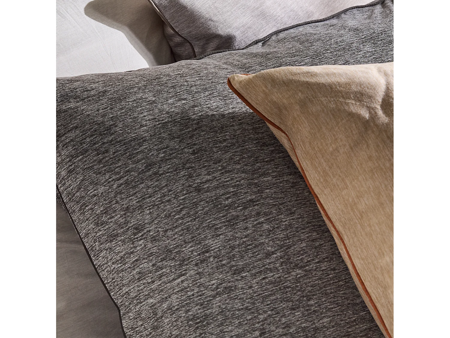 Parure de lit Paleris gris foncé microfibre 160x200