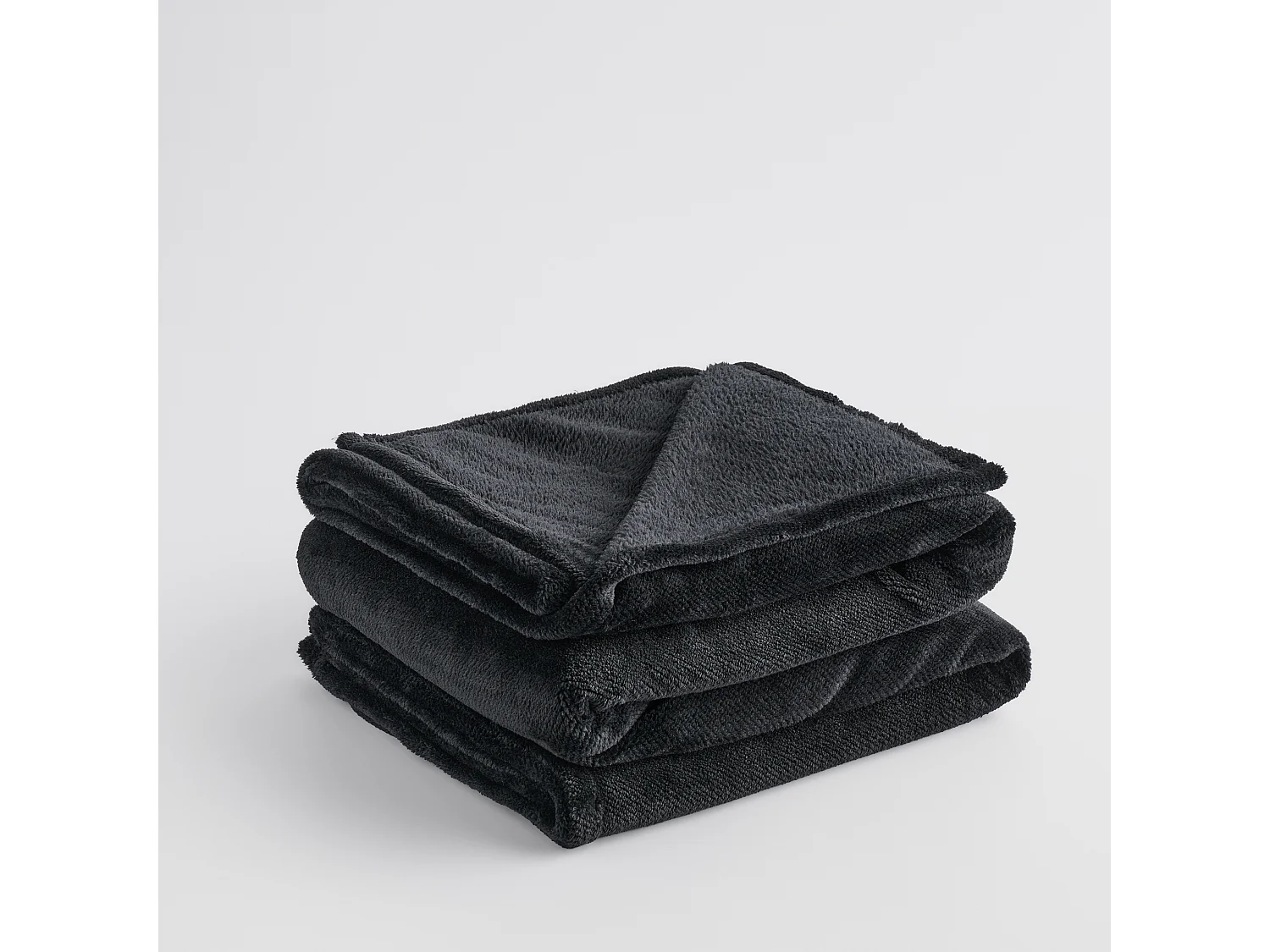 Plaid Abila Noir Moyen 150x200