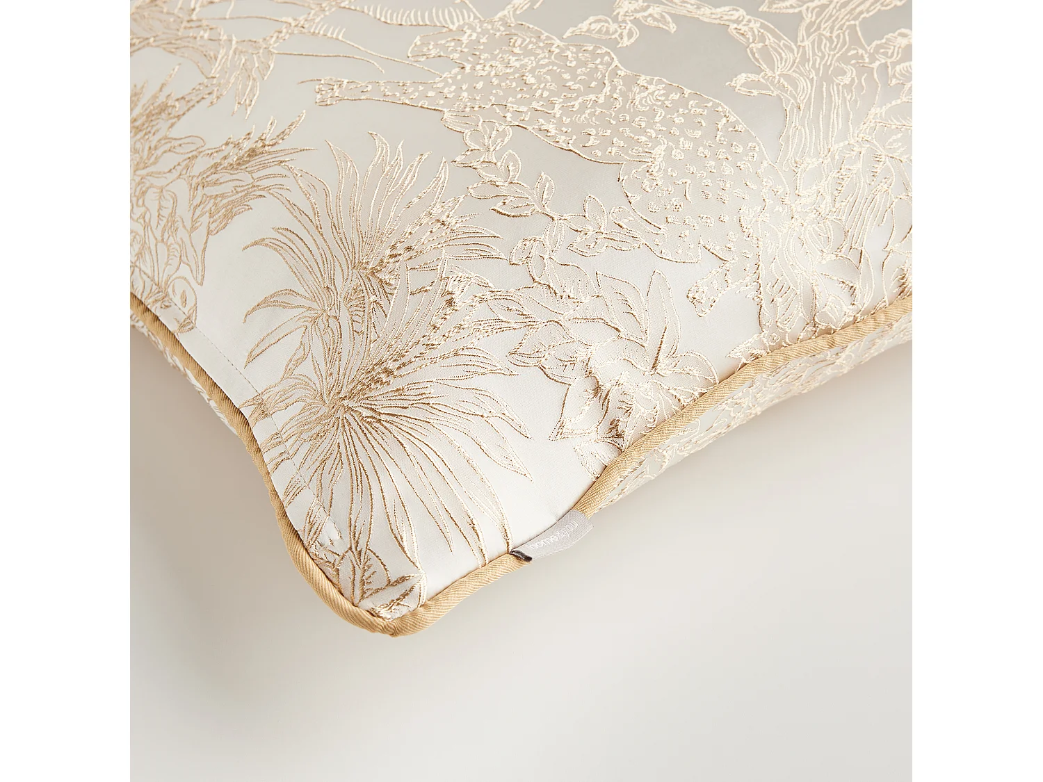 Housse De Coussin En Jacquard Santana Or Moyen 45x45