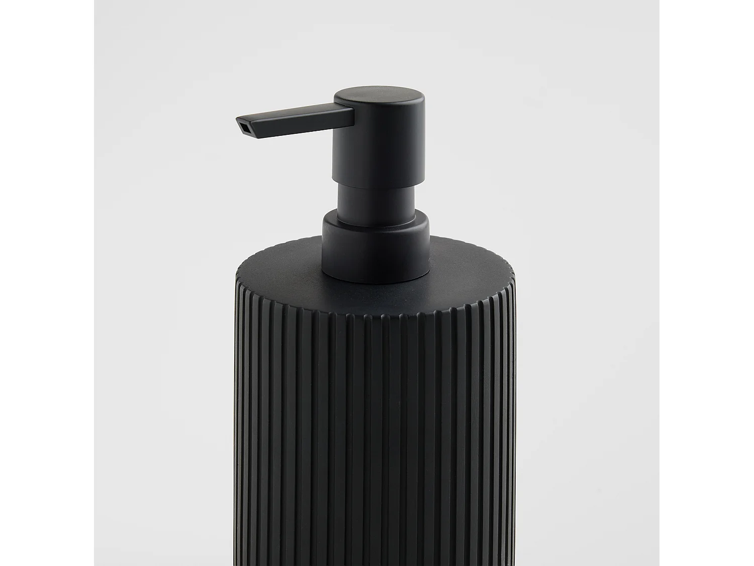 Distributeur de savon Ciri noir moyen 280ml