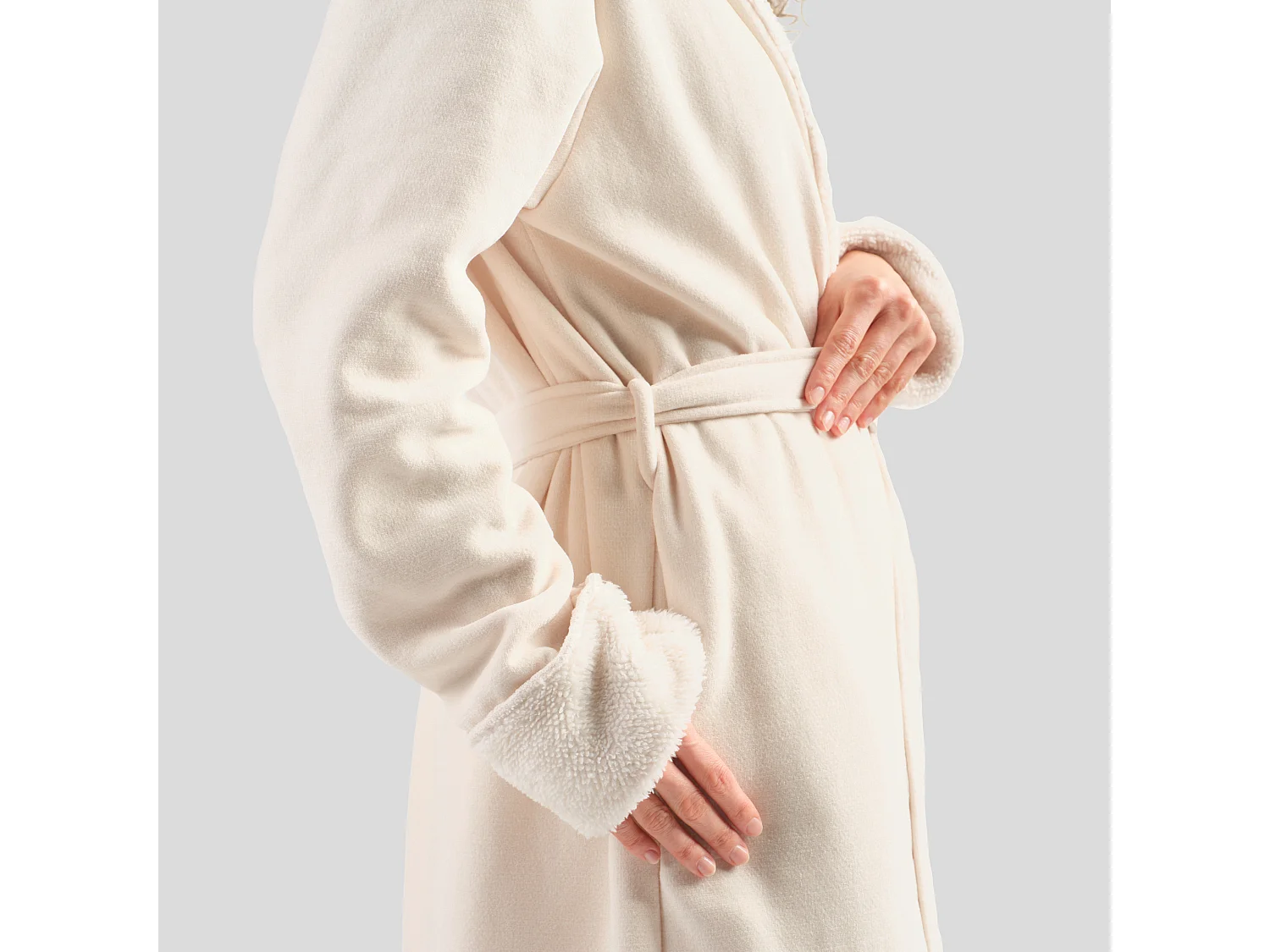 Bademantel Agnella mittel ecru 65 x 115