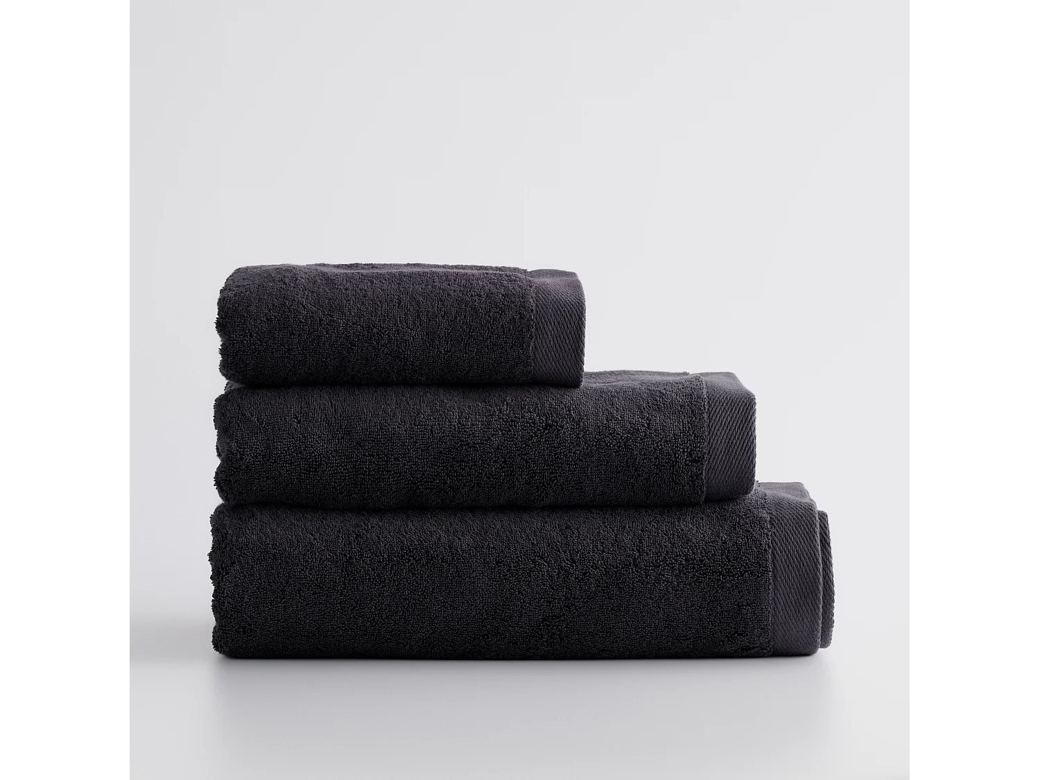 Serviette en coton égyptien Spa gris foncé 100 x 150