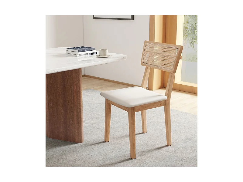 Silla de comedor, con respaldo de ratán, asiento de símil piel, madera de caucho, madera natural.