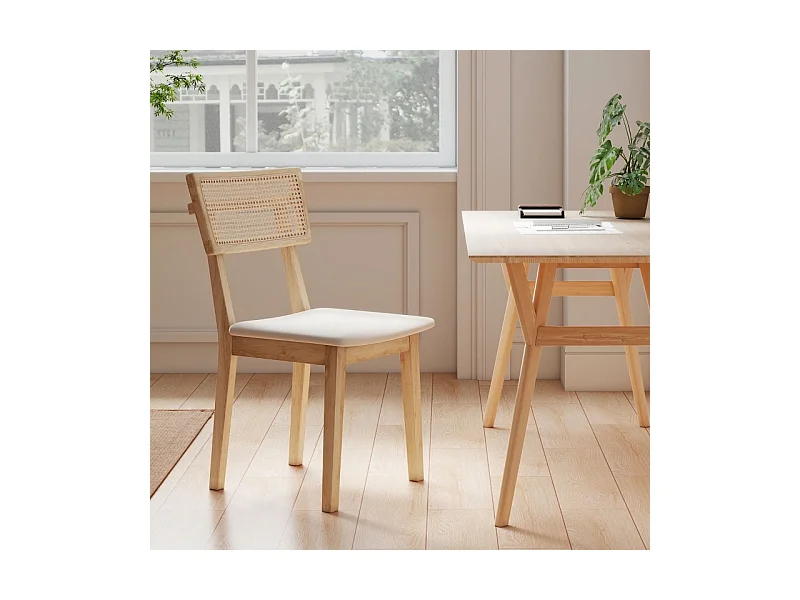 Silla de comedor, con respaldo de ratán, asiento de símil piel, madera de caucho, madera natural.