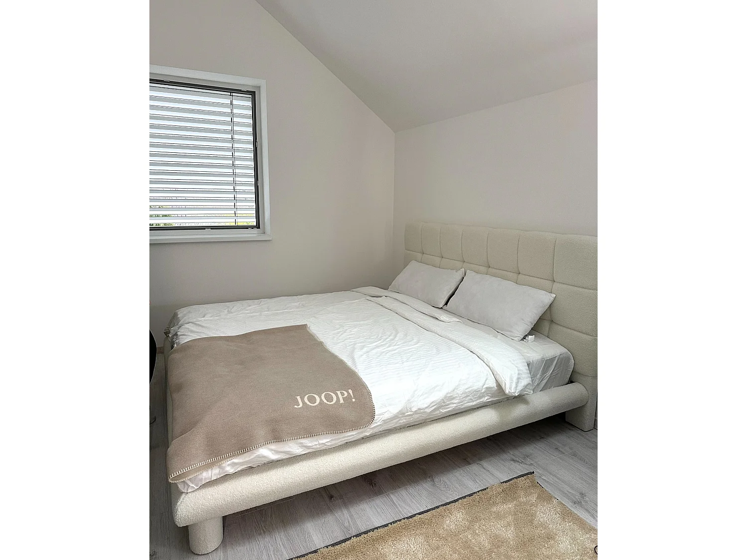 Lit avec sommier Bouclé CRESSAT 180 x 200 cm Blanc cassé