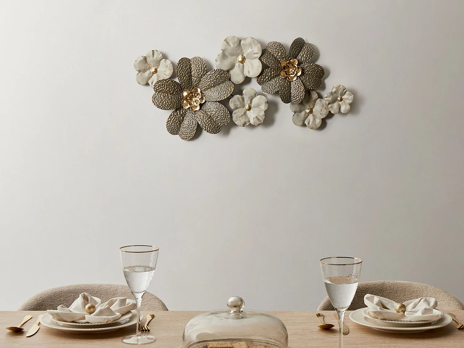 Décoration murale Fleur LANTHANUM 52 cm Métal Beige