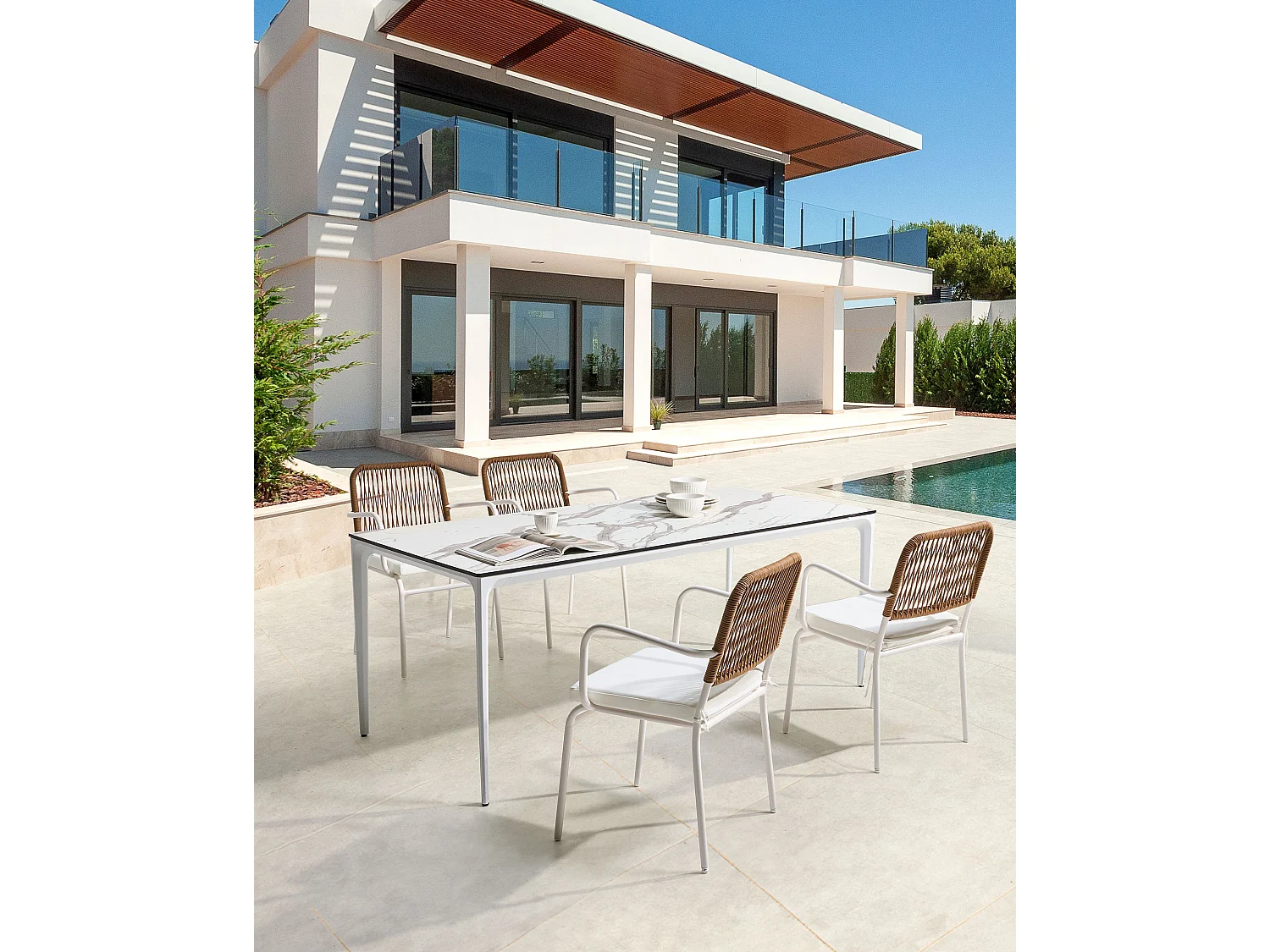 Lot de 4 chaises de jardin avec coussins TACENO Métal Blanc